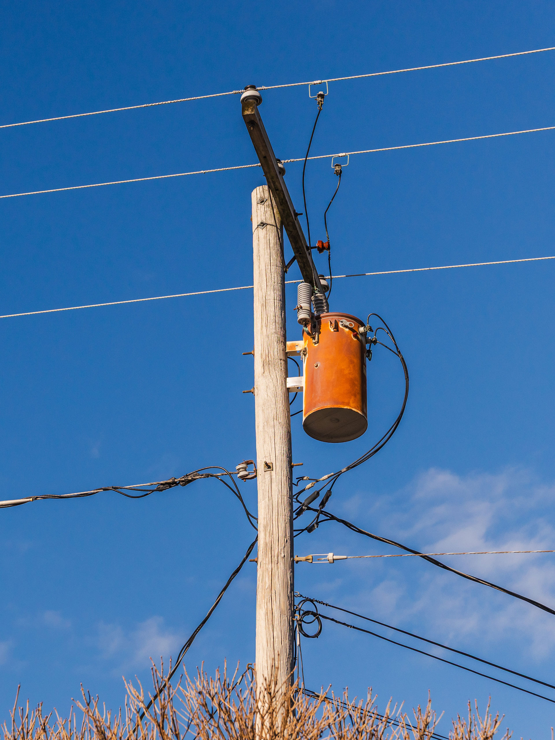 Distribution structure on a transmission tower